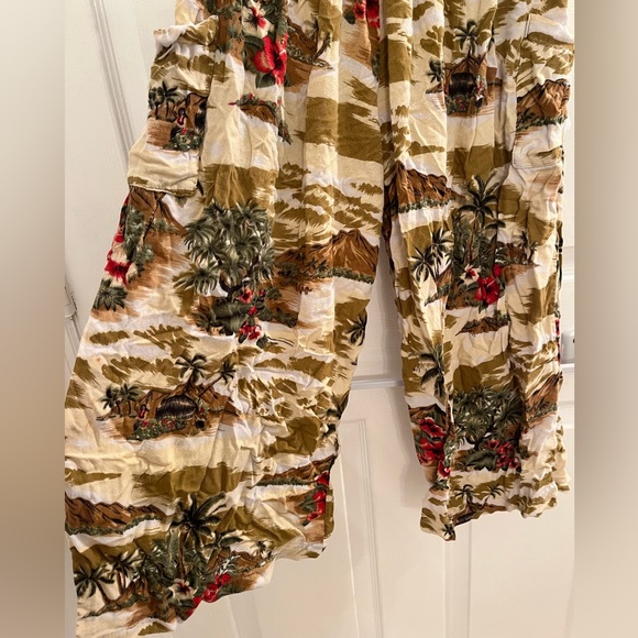 Island Planet capri palazzo EUC - Picture 5 of 5